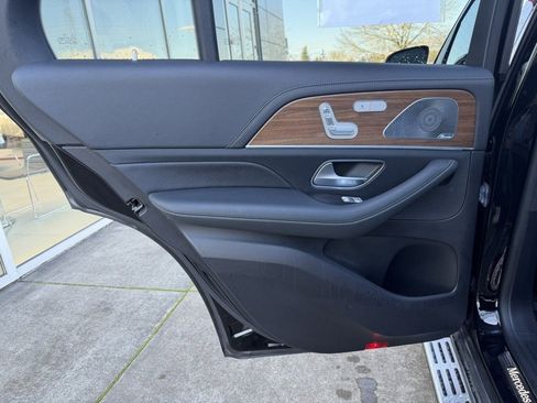 Used 2021 Mercedes-Benz GLE 450 4MATIC image 28