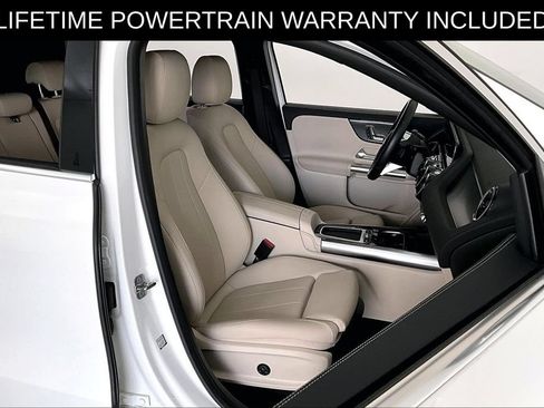Used 2025 Mercedes-Benz GLA 250 4MATIC image 9