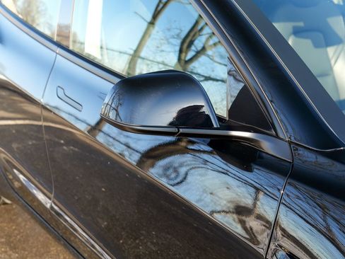 Used 2023 Tesla Model 3 Standard Range image 10