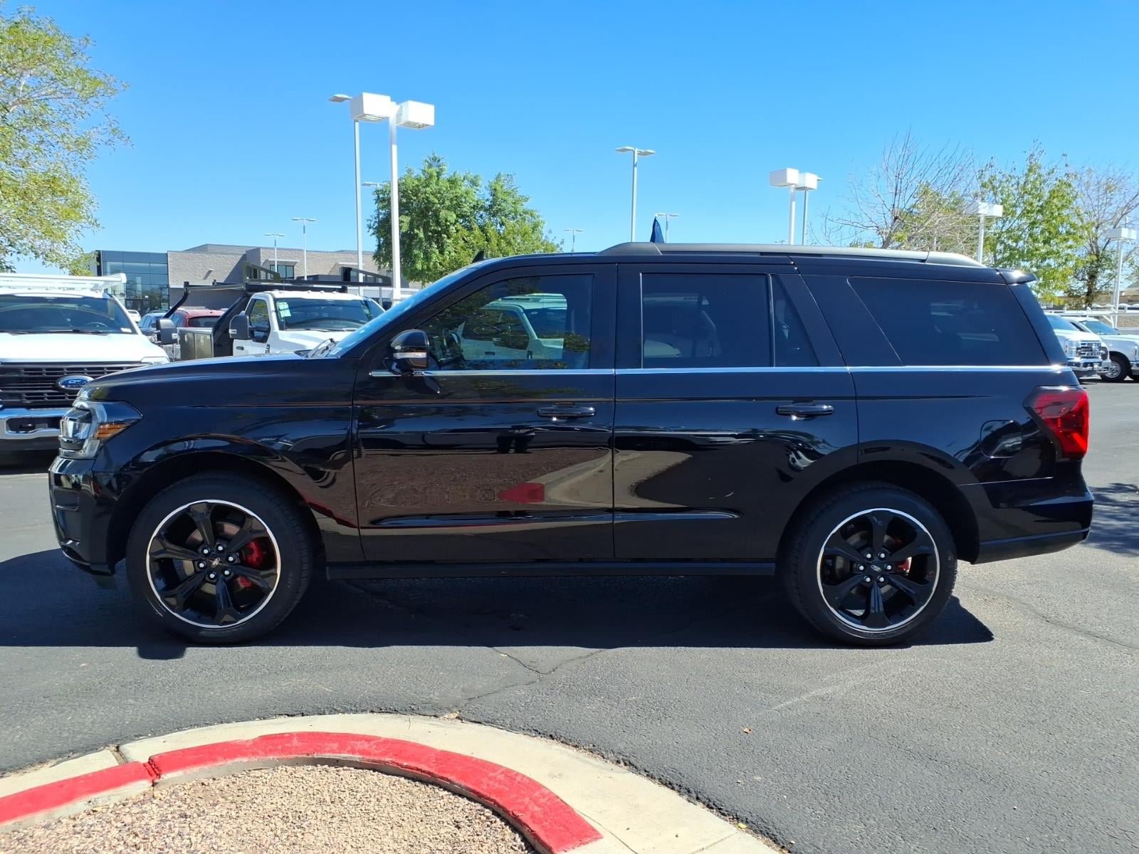 Certified 2023 Ford Expedition Limited AWD/4WD image 7