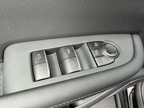 New 2026 Buick Enclave Avenir image 22