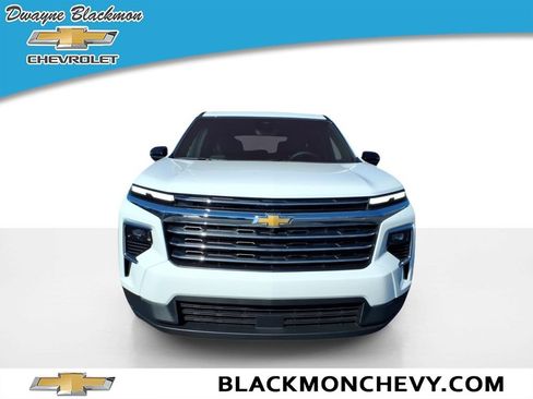 Used 2026 Chevrolet Traverse LT w/ Driver Confidence Package FWD image 8
