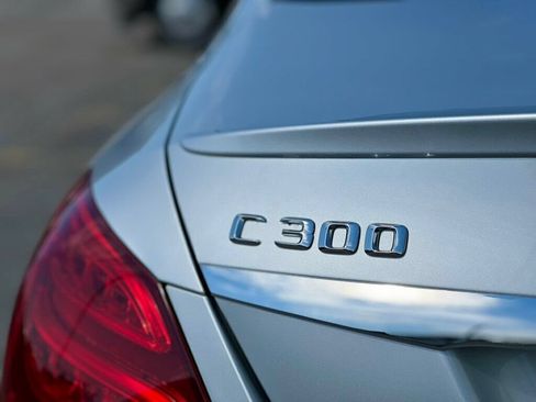Used 2015 Mercedes-Benz C 300 4MATIC Sedan image 11