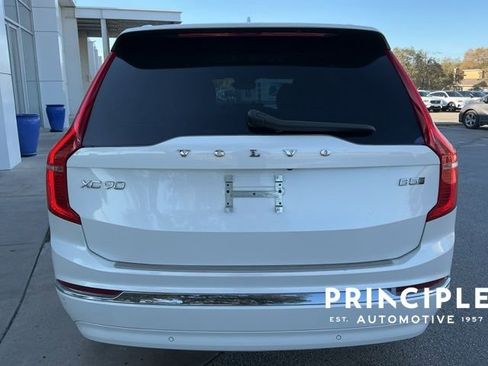 Used 2023 Volvo XC90 B5 Plus w/ Protection Package Premier image 10