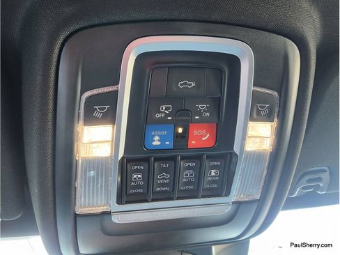 Used 2023 RAM 1500 Laramie AWD/4WD image 33