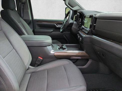 Used 2025 Chevrolet Silverado 3500 LT w/ Convenience Package image 19