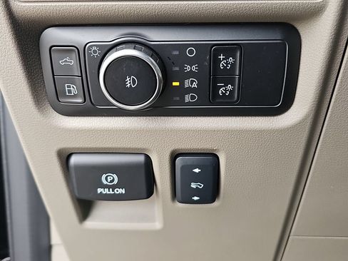 Used 2024 Ford F150 Platinum w/ Equipment Group 703A Plus AWD/4WD image 24