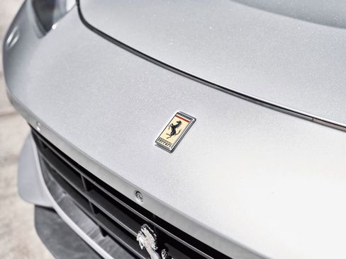 Used 2018 Ferrari GTC4Lusso AWD/4WD image 7