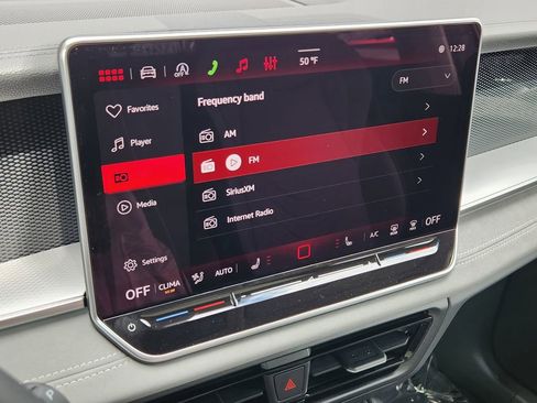 New 2026 Volkswagen Tiguan SE AWD/4WD image 8
