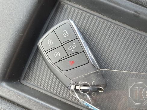 Used 2025 Chevrolet Silverado 1500 LT image 32