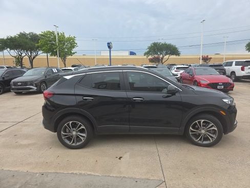 Used 2022 Buick Encore GX Select FWD image 4