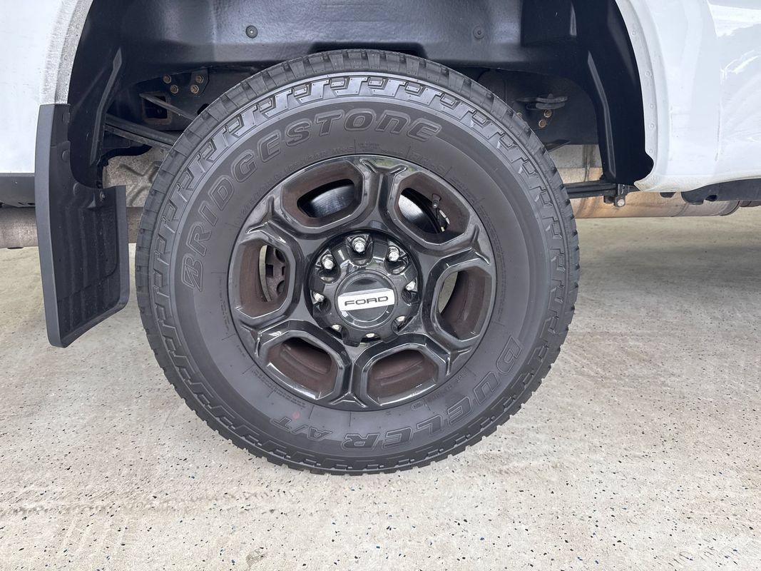 Used 2023 Ford F250 XL w/ STX Appearance Package AWD/4WD image 12