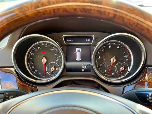 Used 2019 Mercedes-Benz GLS 550 4MATIC image 10