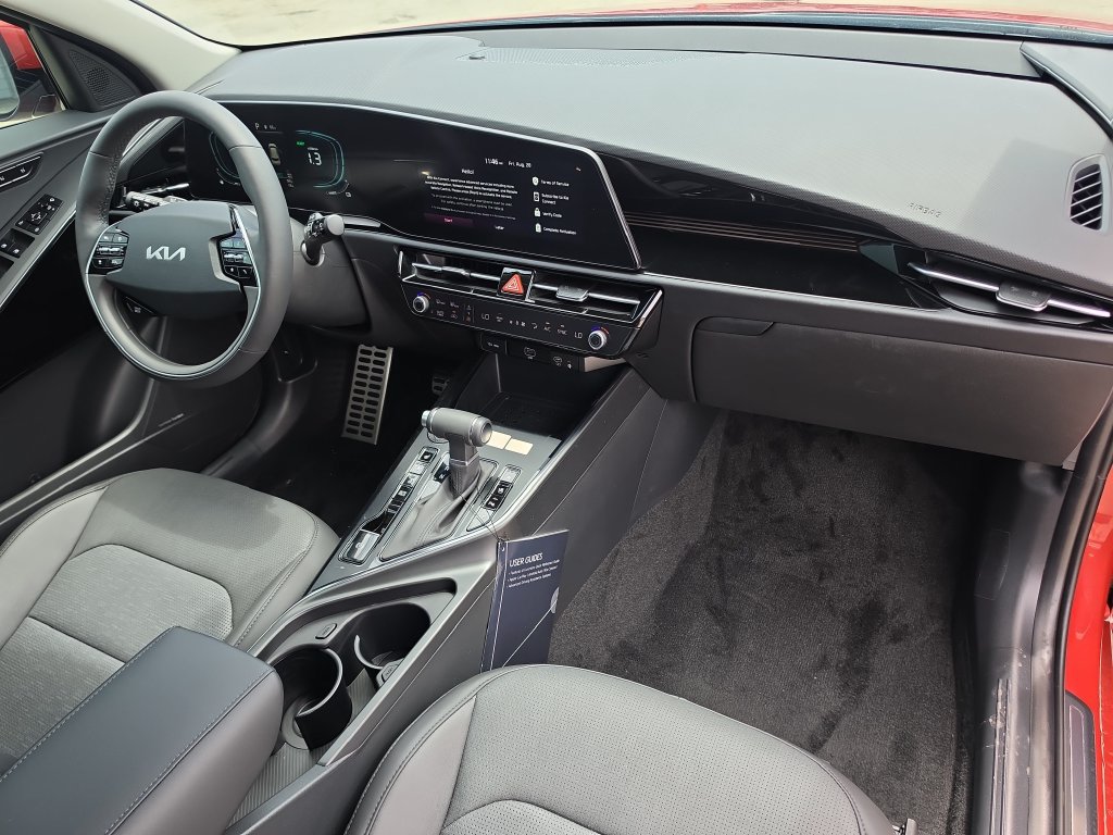 New 2026 Kia Niro SX Touring FWD image 12