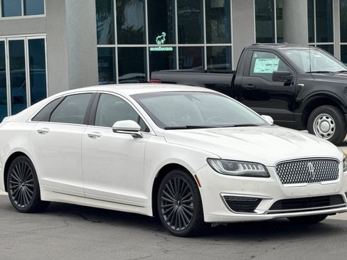 Used 2018 Lincoln MKZ Reserve w/ Technology Package image 2