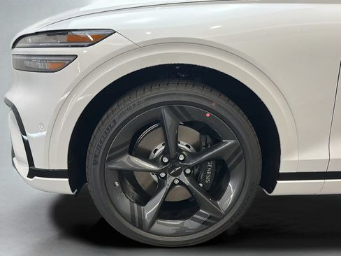 New 2026 Genesis GV70 2.5T Sport Prestige w/ G1 Accessory Package AWD/4WD image 9