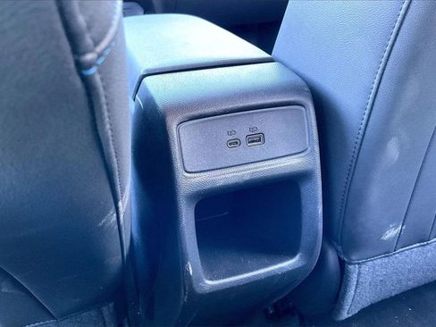 Used 2025 Chevrolet Trax LT image 31