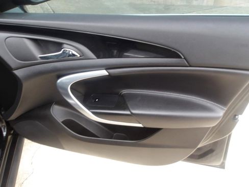 Used 2013 Buick Regal Premium image 9