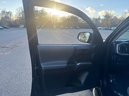 Certified 2023 Toyota Tacoma SR5 image 27