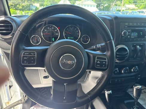Used 2016 Jeep Wrangler Sport w/ Quick Order Package 24S AWD/4WD image 30