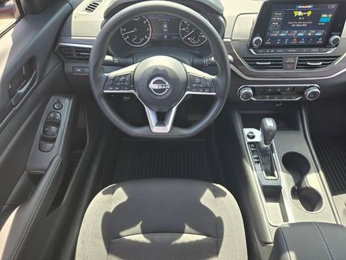 New 2026 Nissan Altima 2.5 SV FWD image 7