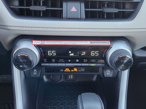 New 2025 Toyota RAV4 XLE w/ Blackout Package (GST) image 20