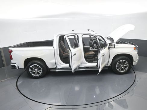 Used 2024 Chevrolet Silverado 1500 High Country AWD/4WD image 79