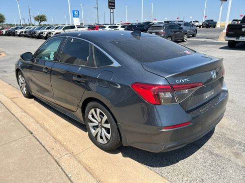 Used 2023 Honda Civic LX image 7