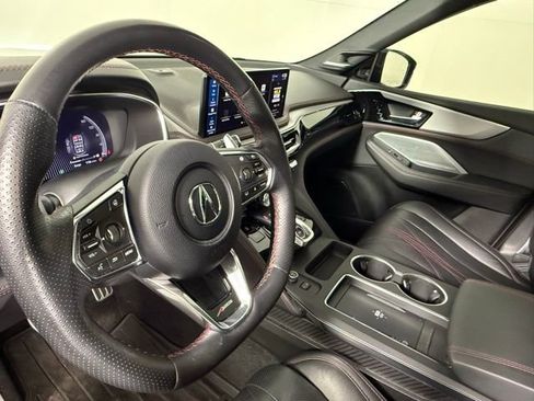 Used 2025 Acura MDX A-Spec image 18