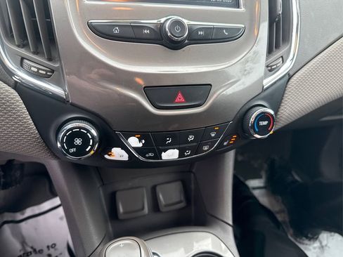 Used 2017 Chevrolet Cruze LT w/ Convenience Package image 35