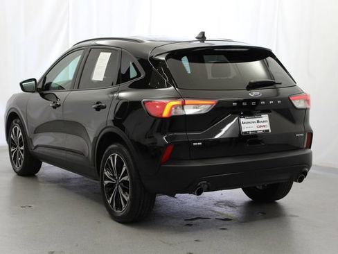 Used 2022 Ford Escape SE w/ SE Sport Appearance Package AWD/4WD image 10