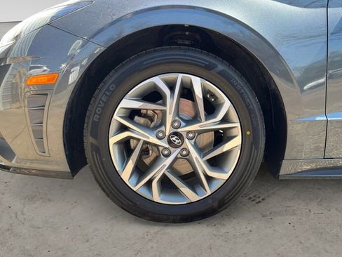Used 2023 Hyundai Sonata SEL w/ Preferred Accessory Package FWD image 17