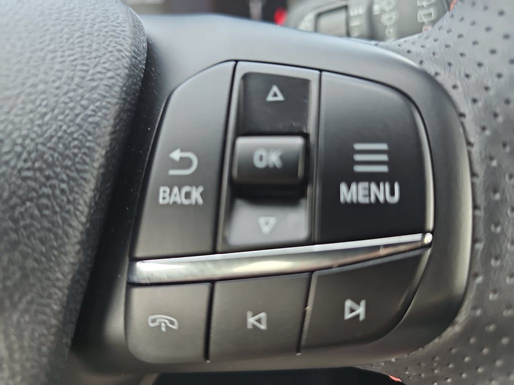 Used 2026 Ford Escape ST-Line AWD/4WD image 17