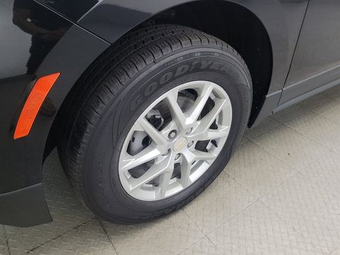 Used 2023 Chevrolet Equinox LS w/ LS Convenience Package AWD/4WD image 31
