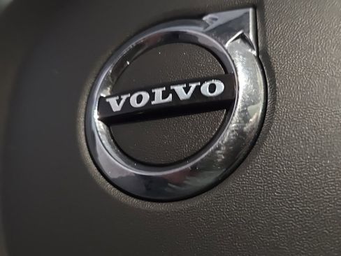 Certified 2023 Volvo XC60 B5 Plus w/ Climate Package image 30