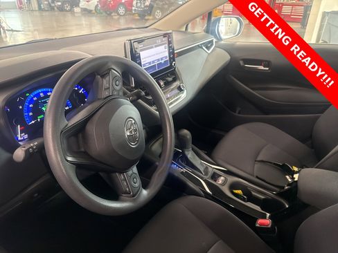 Used 2020 Toyota Corolla LE image 9