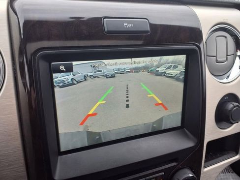Used 2014 Ford F150 Platinum image 12