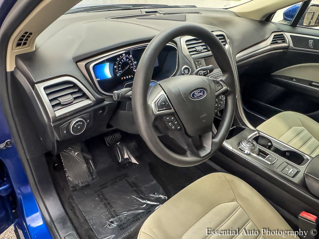 Used 2018 Ford Fusion S FWD image 10