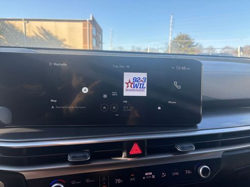 Used 2024 Kia Sorento S image 21