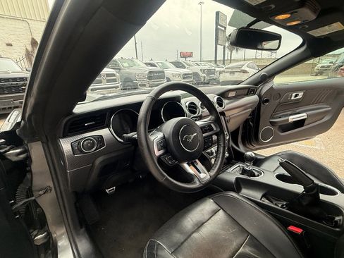 Used 2017 Ford Mustang GT Premium w/ GT Performance Package RWD image 20