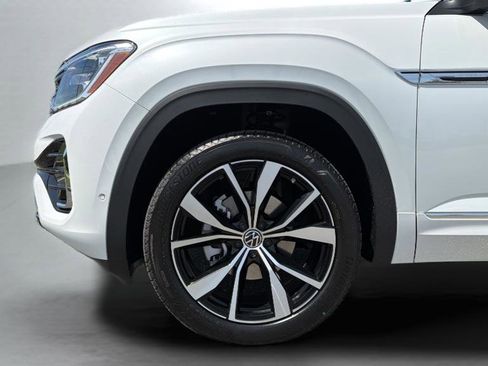 New 2026 Volkswagen Atlas Cross Sport SEL Premium R-Line image 33