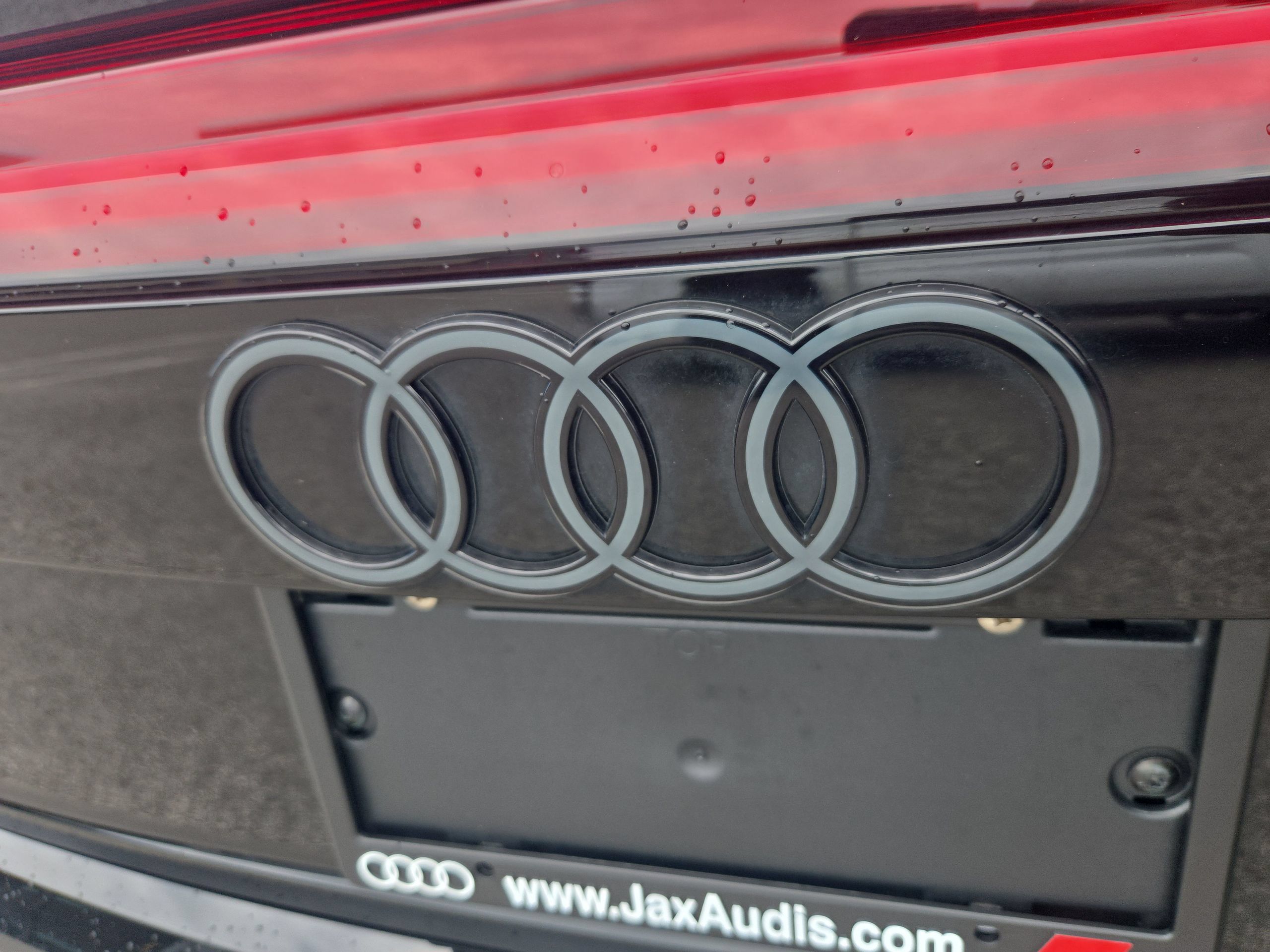 Certified 2025 Audi Q8 Prestige AWD/4WD image 13