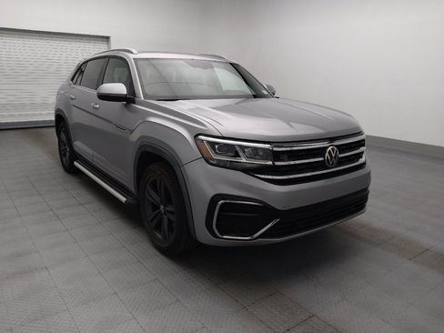 Used 2021 Volkswagen Atlas Cross Sport SE w/ Panoramic Sunroof Package FWD image 13