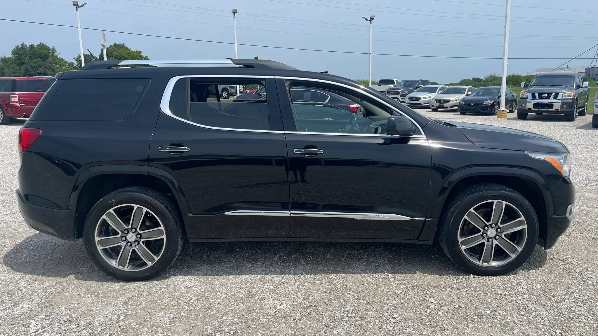 Used 2019 GMC Acadia Denali w/ LPO, Floor Liner Package AWD/4WD image 2