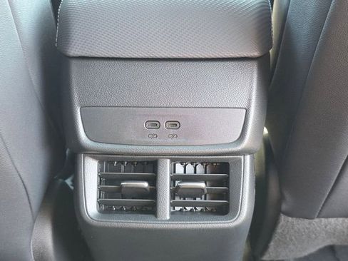 New 2026 Chevrolet Equinox LT w/ Convenience Package II FWD image 22