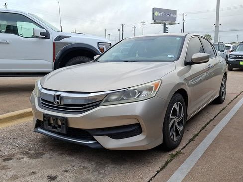 Used 2016 Honda Accord LX image 3