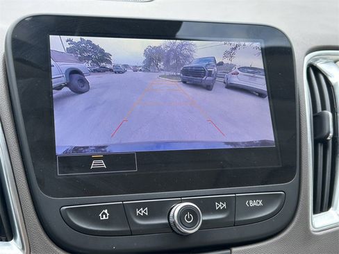 Used 2024 Chevrolet Malibu LT image 32