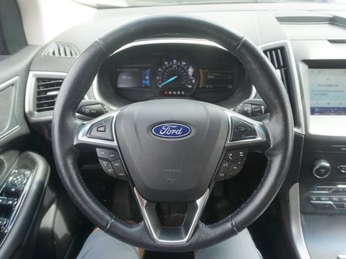Used 2020 Ford Edge SEL w/ Convenience Package AWD/4WD image 3
