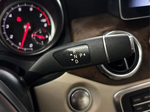 Used 2019 Mercedes-Benz GLA 250 4MATIC image 42