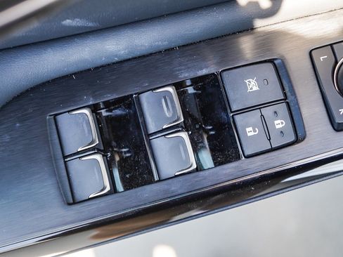 Used 2025 Lexus ES 350 w/ Premium Package FWD image 22